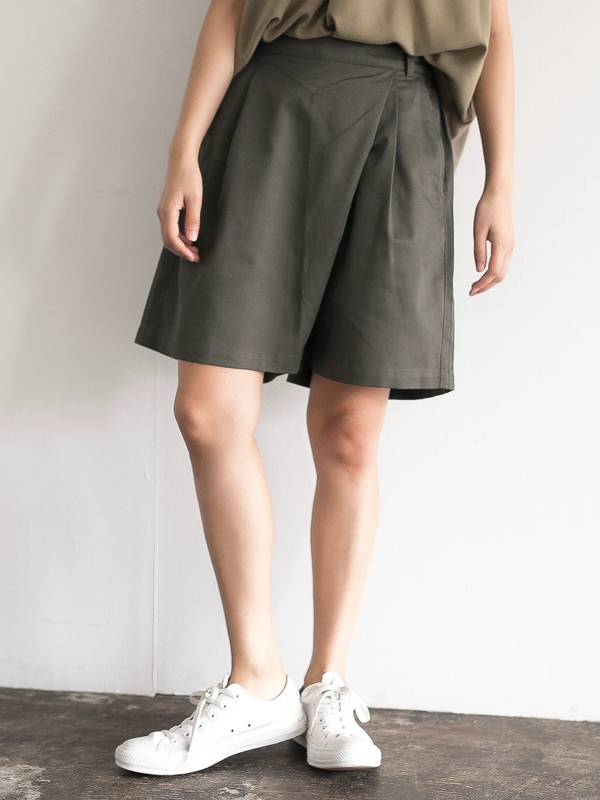 アウトレット T Cツイルラップショートパンツ ベージュ カーキ ダークネイビー E Hyphen World Gallery イーハイフンワールドギャラリー のレディースショートパンツ 186f000 ファッション通販のstripe Club