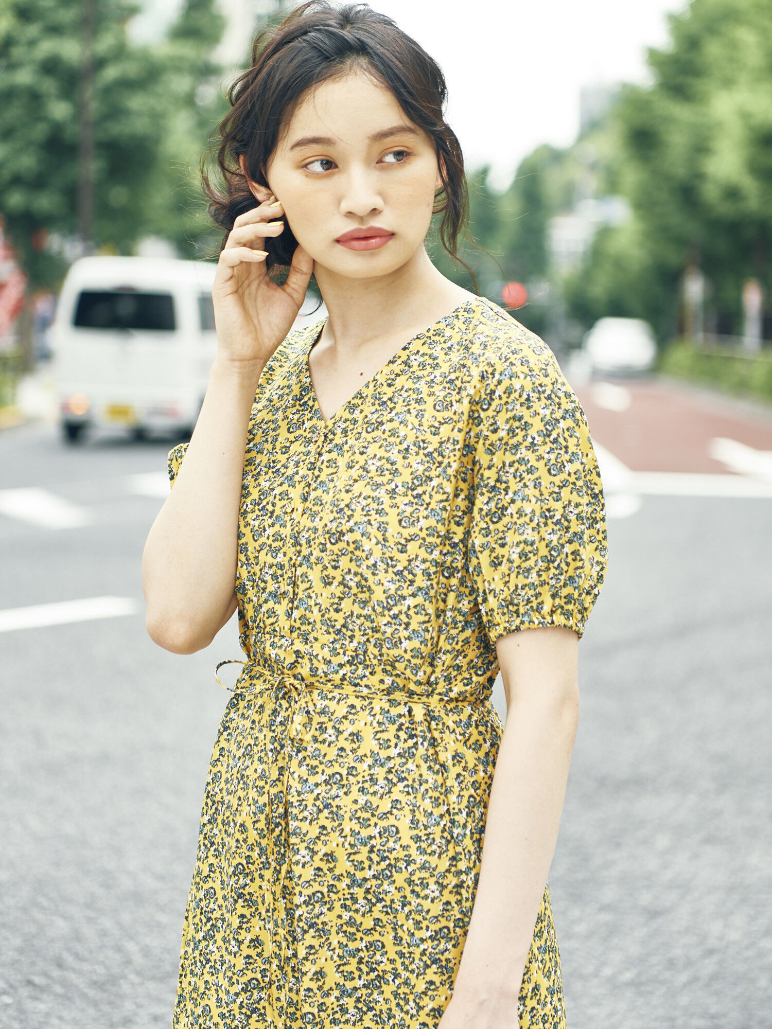 アウトレット 花柄vネックワンピース イエロー グリーン ネイビー E Hyphen World Gallery イーハイフン ワールドギャラリー のレディースワンピース 186h172 ファッション通販のstripe Club