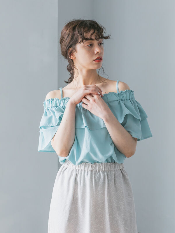 オフショルブラウス オフホワイト ブラック ライトカーキ ディープブルー E Hyphen World Gallery イーハイフンワールドギャラリー のレディースシャツ ブラウス 2b06l0a1000 ファッション通販のstripe Club