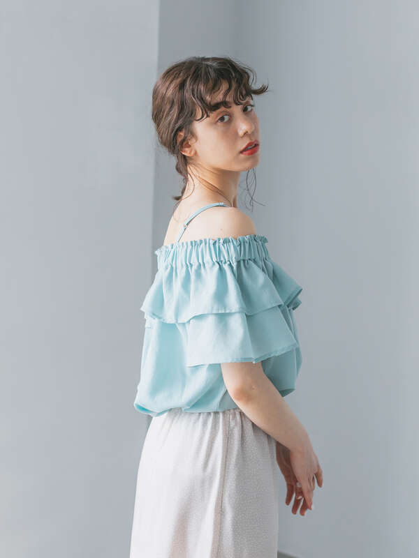 オフショルブラウス オフホワイト ブラック ライトカーキ ディープブルー E Hyphen World Gallery イーハイフンワールドギャラリー のレディースシャツ ブラウス 2b06l0a1000 ファッション通販のstripe Club