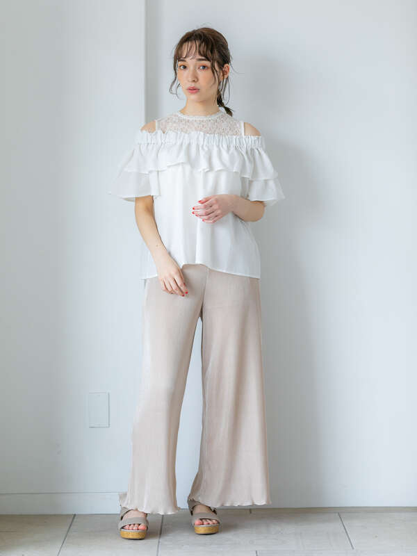 オフショルブラウス オフホワイト ブラック ライトカーキ ディープブルー E Hyphen World Gallery イーハイフンワールドギャラリー のレディースシャツ ブラウス 2b06l0a1000 ファッション通販のstripe Club