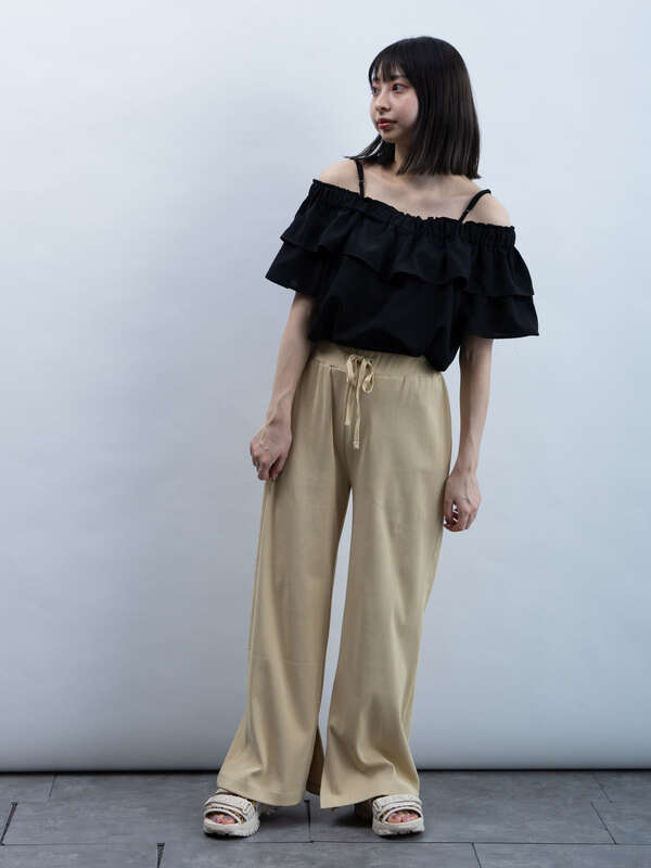 オフショルブラウス オフホワイト ブラック ライトカーキ ディープブルー E Hyphen World Gallery イーハイフンワールドギャラリー のレディースシャツ ブラウス 2b06l0a1000 ファッション通販のstripe Club