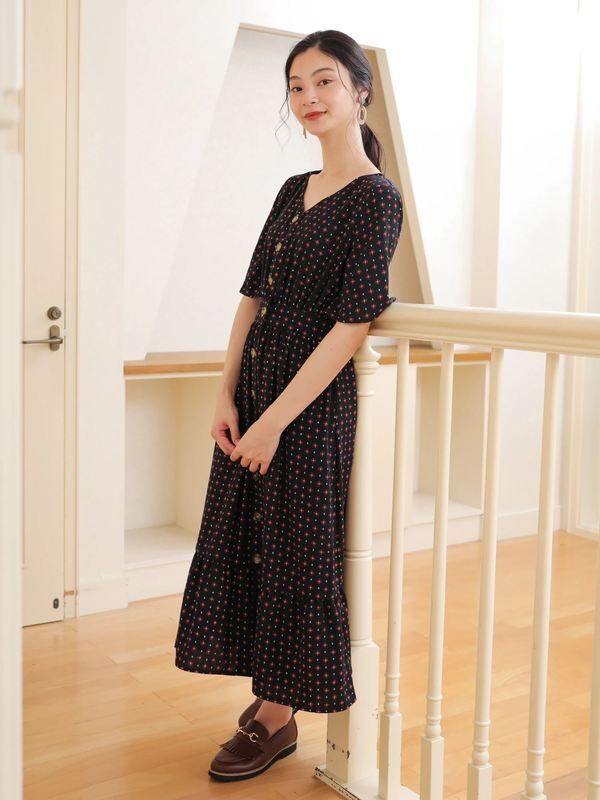 Elencare Due コモン柄5分袖ワンピース ブラック ブラウン ネイビー Green Parks グリーンパークス のレディースワンピース 6p93l0h00 ファッション通販のstripe Club