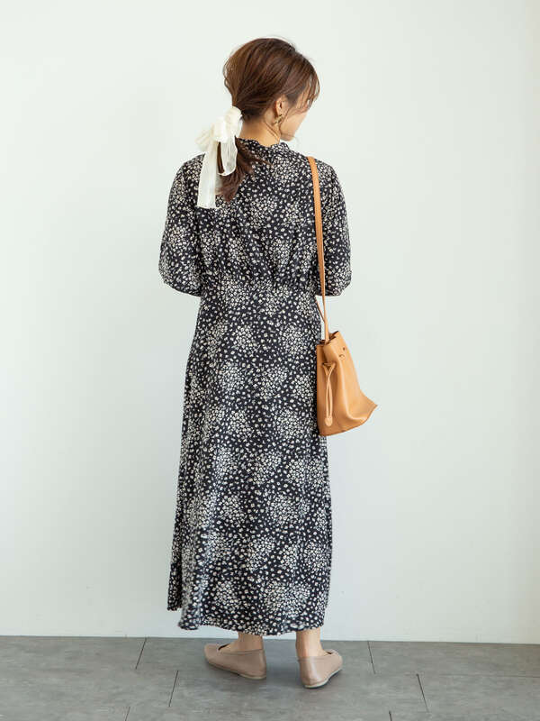 単色フラワーバンドカラーワンピース ライトグレー ブラック ラベンダー Green Parks グリーンパークス のレディースワンピース 6a11l0h0900 ファッション通販のstripe Club