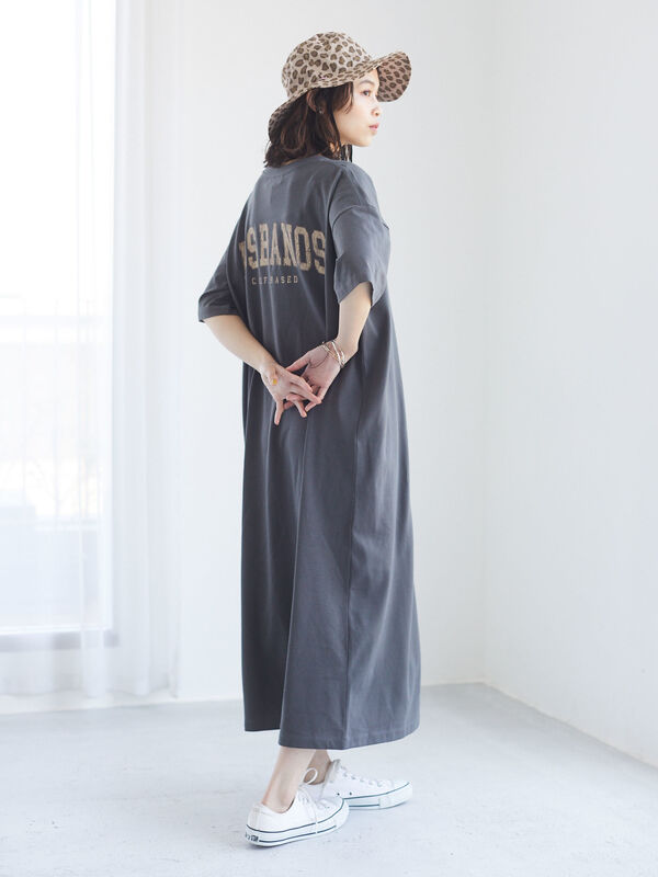 アウトレット バックプリントtシャツワンピース チャコールグレー オレンジ カーキ Green Parks グリーンパークス のレディース ワンピース 6p12l1h0600 ファッション通販のstripe Club