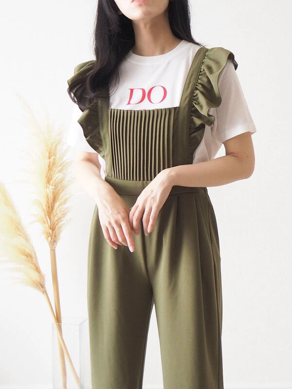 natsumi-wearプロデュースアイテム　肩フリルジョーゼットサロペットパンツ