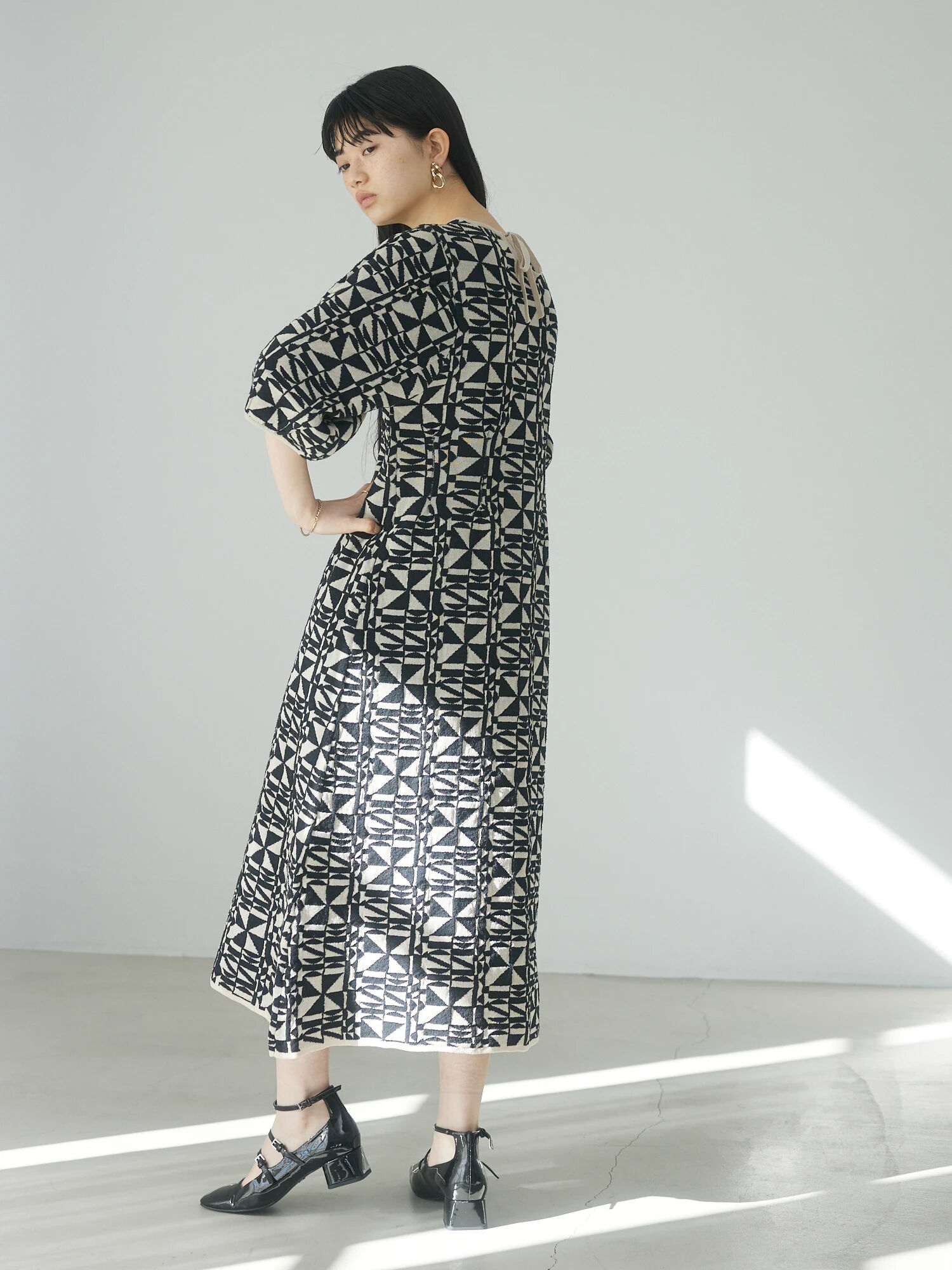 送料無料】 アニエバイ レディース ワンピース トップス Midi dress