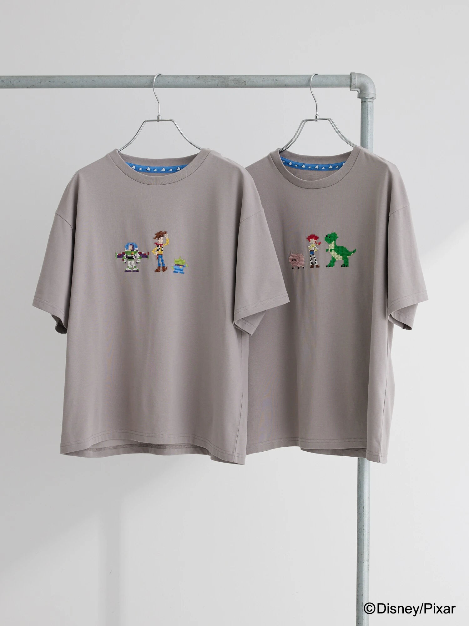 Toy story/クロスステッチTee（A/B） / Green Parks（グリーン