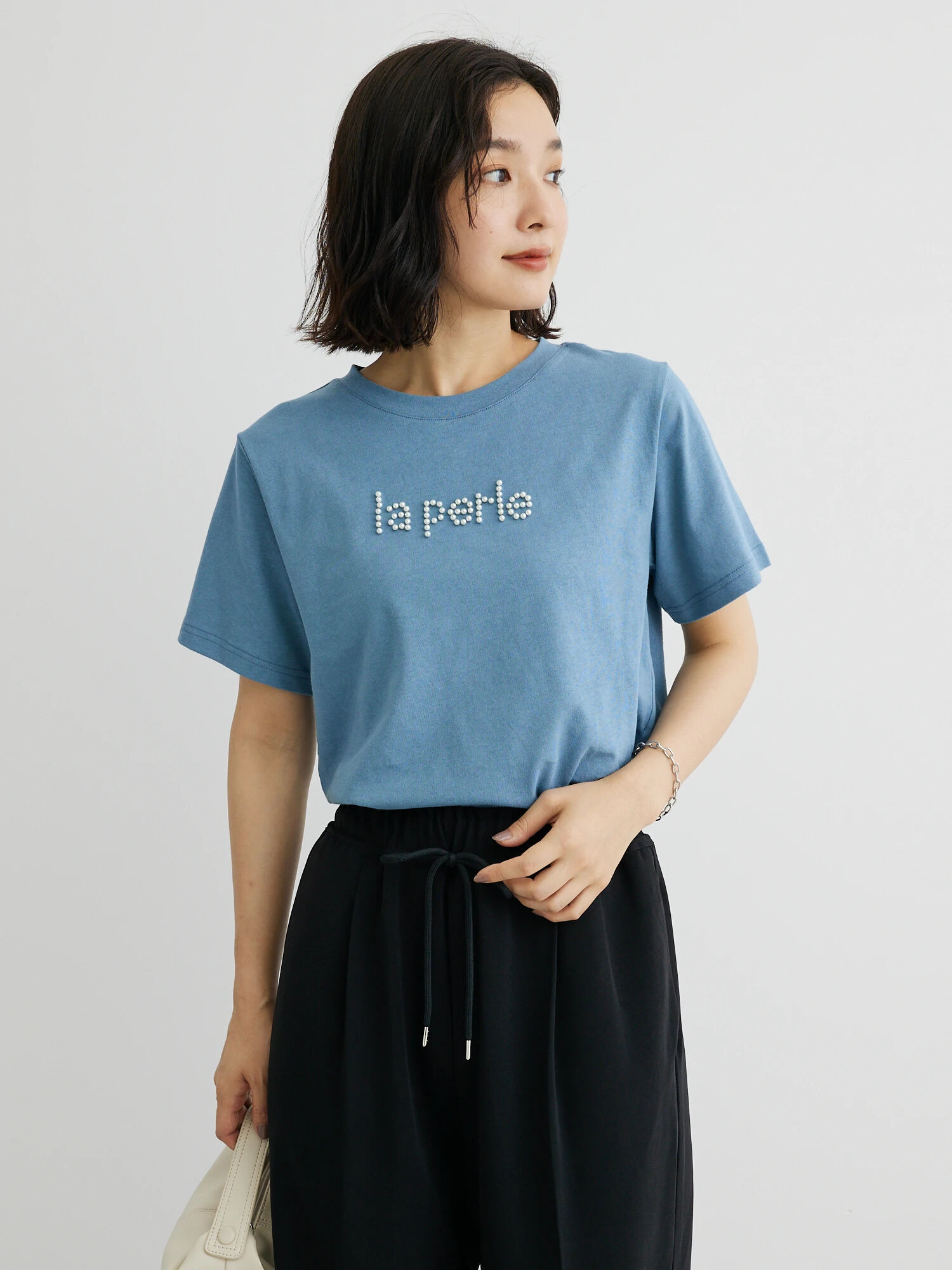 アウトレット】・RAY CASSIN パールドットロゴTシャツ（オフホワイト/ブラック/ブルー） Green  Parks（グリーンパークス）のレディースTシャツ【6P36L1C2300】｜ファッション通販のSTRIPE CLUB