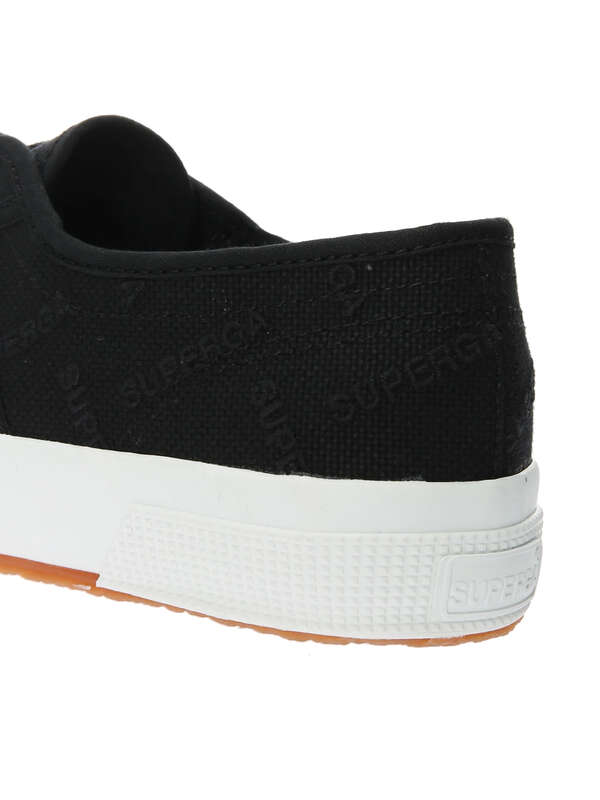 アウトレット Superga ロゴ刺繍スニーカー ホワイト ブラック Yecca Vecca イェッカヴェッカ のレディーススニーカー 7p01l6k0100 ファッション通販のstripe Club アウトレット Superga ロゴ刺繍スニーカー ホワイト ブラック Yecca Vecca イェッカヴェッカ のレディーススニーカー 7p01l6k0100 ファッション通販のstripe Club