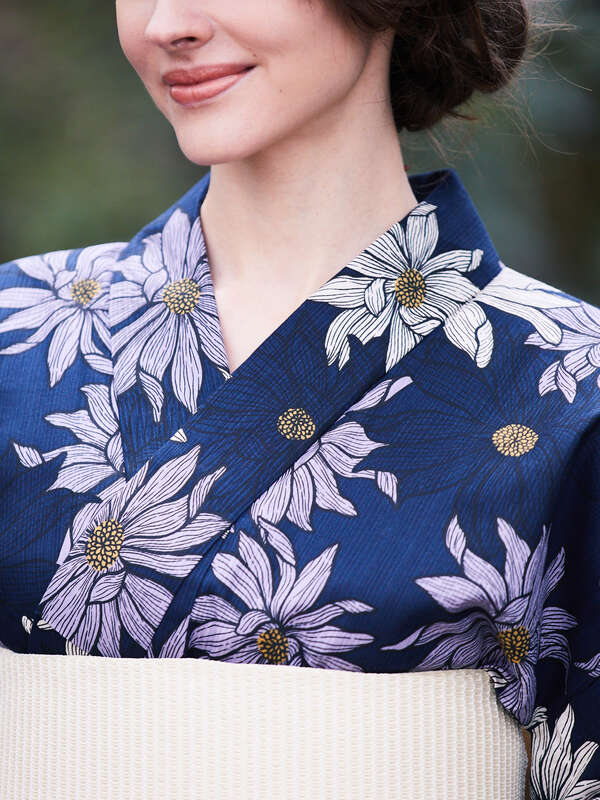 線画花柄浴衣 アイボリー ネイビー Yecca Vecca イェッカヴェッカ のレディース浴衣 7a02lam0100 ファッション通販のstripe Club