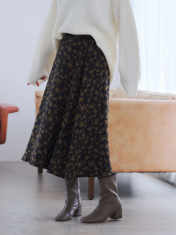 アウトレット 線画フラワーフレアスカート ブラック キャメル Yecca Vecca イェッカヴェッカ のレディーススカート 7a04l0l0100 ファッション通販のstripe Club