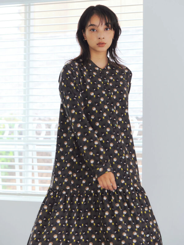 先行予約 レトロ花柄シャツワンピース チャコールグレー テラコッタ Yecca Vecca イェッカヴェッカ のレディースワンピース 7a04l0h0500 ファッション通販のstripe Club