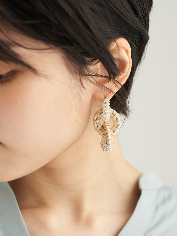 2wayビーズリングピアス ライトグレー ブルー パープル Yecca Vecca イェッカヴェッカ のレディースピアス 指輪 7a12lcj0700 ファッション通販のstripe Club 2wayビーズリングピアス ライトグレー ブルー パープル Yecca Vecca イェッカヴェッカ のレディースピアス 指輪 7a12lcj0700 ファッション通販のstripe Club