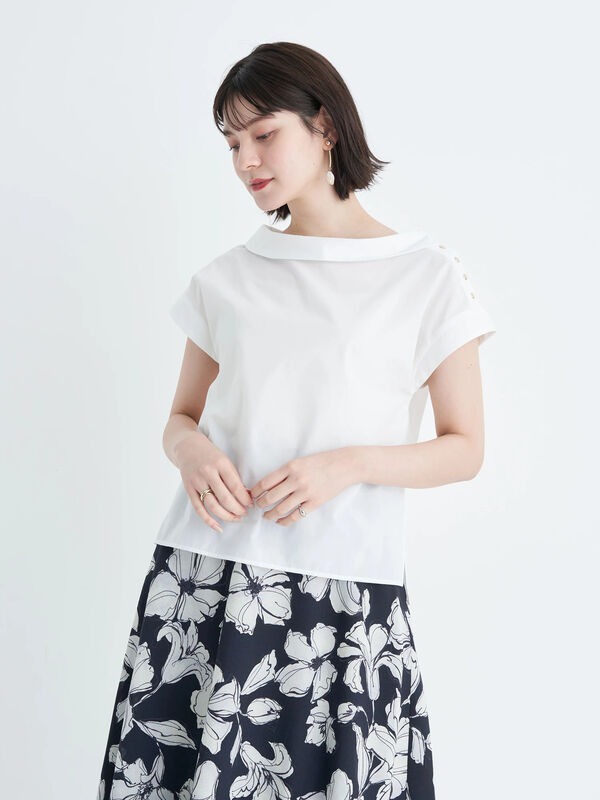 金釦ロールカラーブラウス ホワイト ブルー ストライプブルー Yecca Vecca イェッカヴェッカ のレディースシャツ ブラウス 7a22l0a0700 ファッション通販のstripe Club