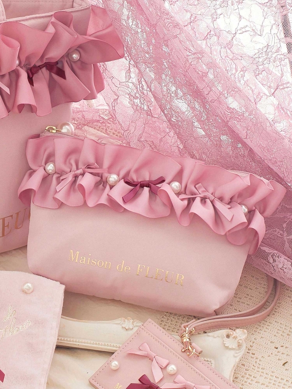 ピンクリボンベーシックポーチ ピンク Maison De Fleur メゾンドフルール のレディースバッグ ポーチ 8a93fjj2700 ファッション通販のstripe Club ピンクリボンベーシックポーチ ピンク Maison De Fleur メゾンドフルール のレディースバッグ ポーチ 8a93fjj2700 ファッション通販のstripe Club