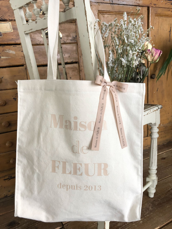 ブランドロゴプリントトートバッグ ベージュ Maison De Fleur メゾンドフルール のレディースバッグ ポーチ 8a93f0j5800 ファッション通販のstripe Club