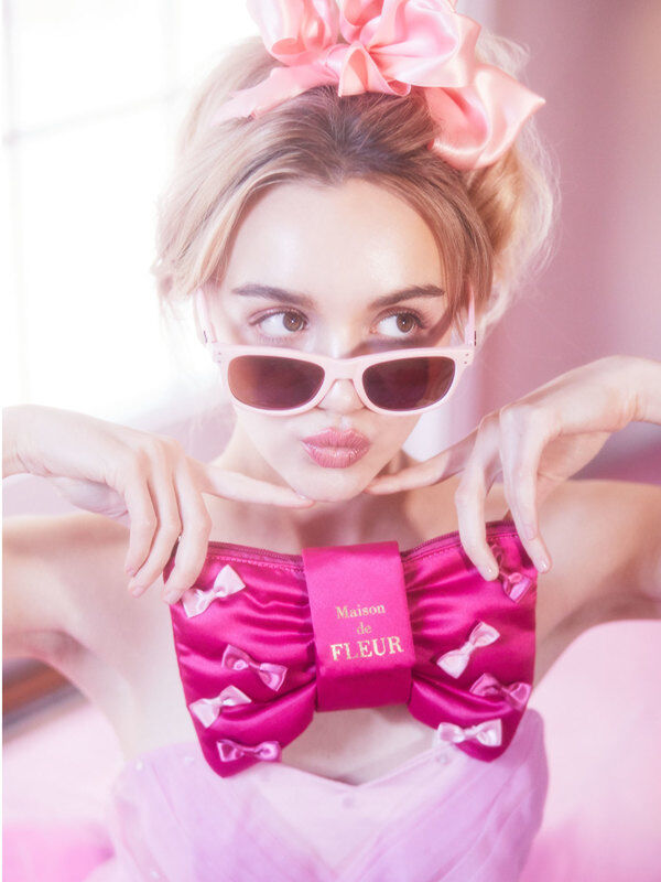 ピンクマニアリボンポーチ ショッキングピンク Maison De Fleur メゾンドフルール のレディースポーチ 8a01fjj2600 ファッション通販のstripe Club