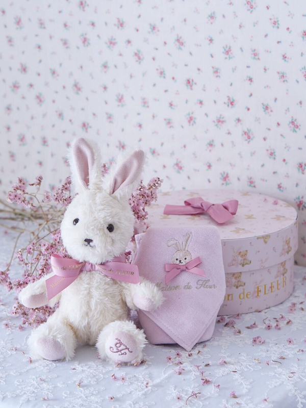 ちょっと大きい白いうさぎさんセット Pink ピンク Maison De Fleur メゾンドフルール のレディースその他雑貨 8a02fzm0500 ファッション通販のstripe Club ちょっと大きい白いうさぎさんセット Pink ピンク Maison De Fleur メゾンドフルール のレディースその他雑貨 8a02fzm0500 ファッション通販のstripe Club