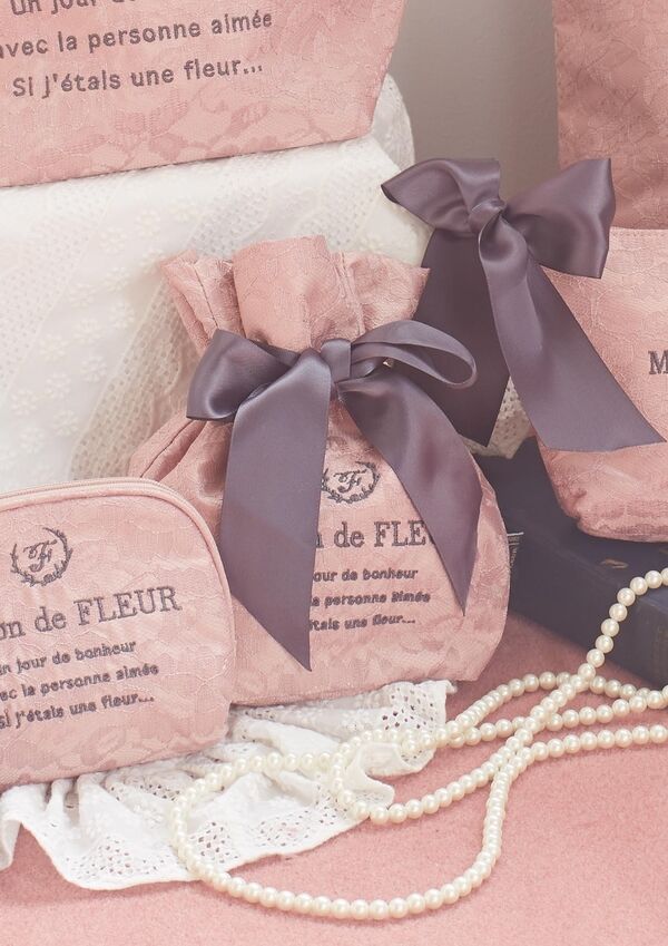 7thアニバーサリーレースビッグリボンポーチ ピンク Maison De Fleur メゾンドフルール のレディースバッグ ポーチ 8a03fsj0500 ファッション通販のstripe Club 7thアニバーサリーレースビッグリボンポーチ ピンク Maison De Fleur メゾンドフルール のレディースバッグ ポーチ 8a03fsj0500 ファッション通販のstripe Club