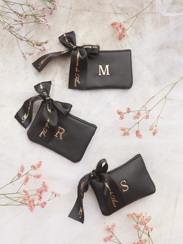 Web限定カラー イニシャルカードケース Black A H K M R S Y Maison De Fleur メゾンドフルール のレディースバッグ ポーチ 8a04ftj2600 ファッション通販のstripe Club Web限定カラー イニシャルカードケース Black A H K M R S Y Maison De Fleur メゾンドフルール のレディースバッグ ポーチ 8a04ftj2600 ファッション通販のstripe Club