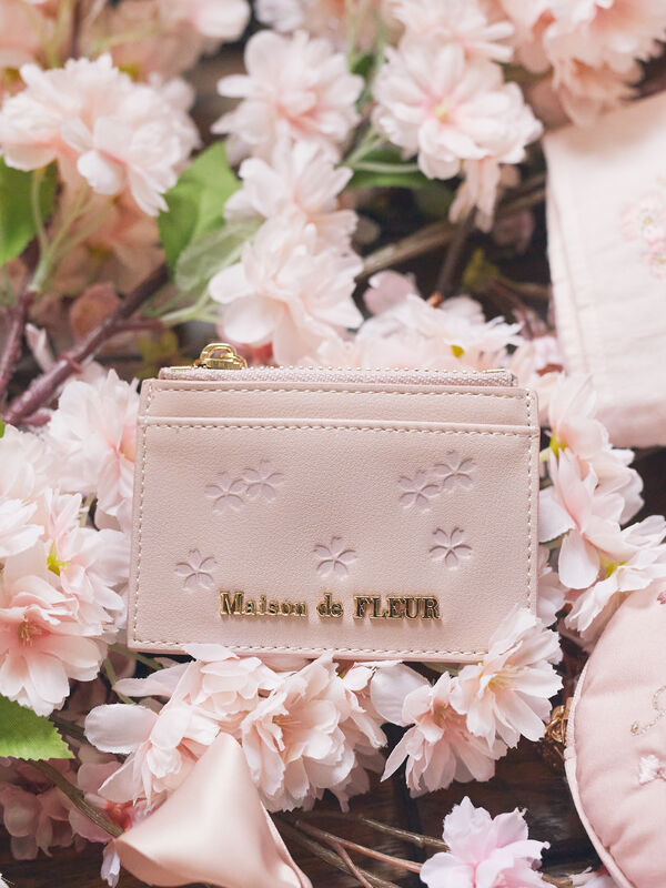 桜モチーフカードケース（ピンク） Maison de FLEUR（メゾンドフルール）のレディースバッグ・ポーチ【8A21FTJ1300】｜ファッション通販のSTRIPE  CLUB
