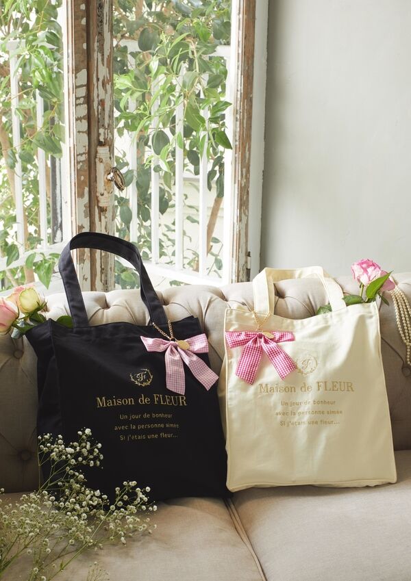 限定完売品4点セット】Maison de FLEUR S レッド チャーム-