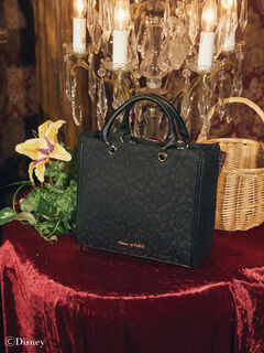 新品 黒 Maison de FLEUR モノグラムキーケース 割引価格購入 新品 黒 Maison de FLEUR モノグラムキーケース キーケース