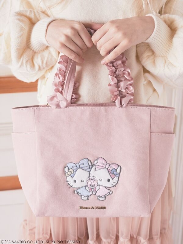 レア☆ミニーマウスの　もこもこ\u0026もふもふ☆ボアトートバッグ　ピンク　☆新品未使用○割とマチ幅があります