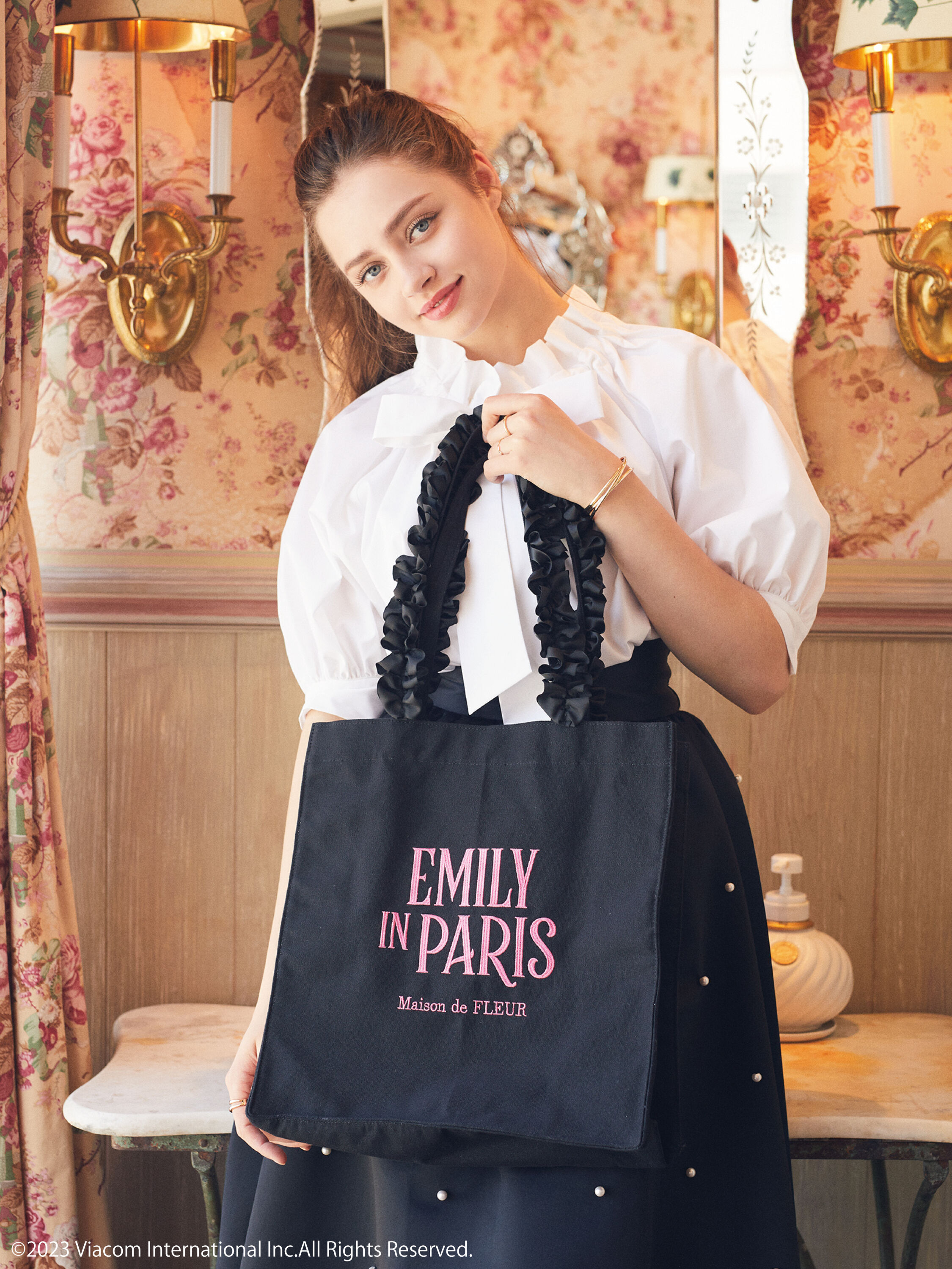 EMILY IN PARIS/フリルトートバッグ（ピンク/グリーン） / Maison ...