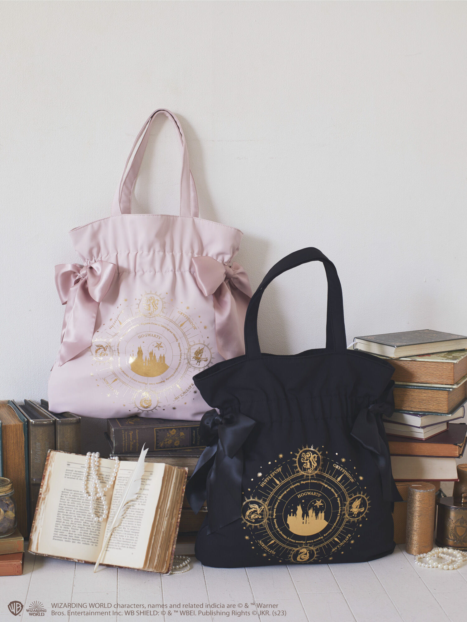 Harry Potter/ダブルリボントートバッグ（ブラック/ピンク） Maison de  FLEUR（メゾンドフルール）のレディースバッグ・ポーチ【8A32F0J5100】｜ファッション通販のSTRIPE CLUB