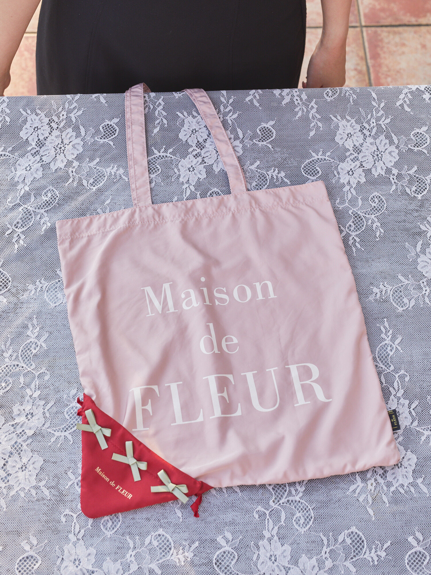 新品未使用 Maison de FLEUR イチゴエコバッグ ピンク