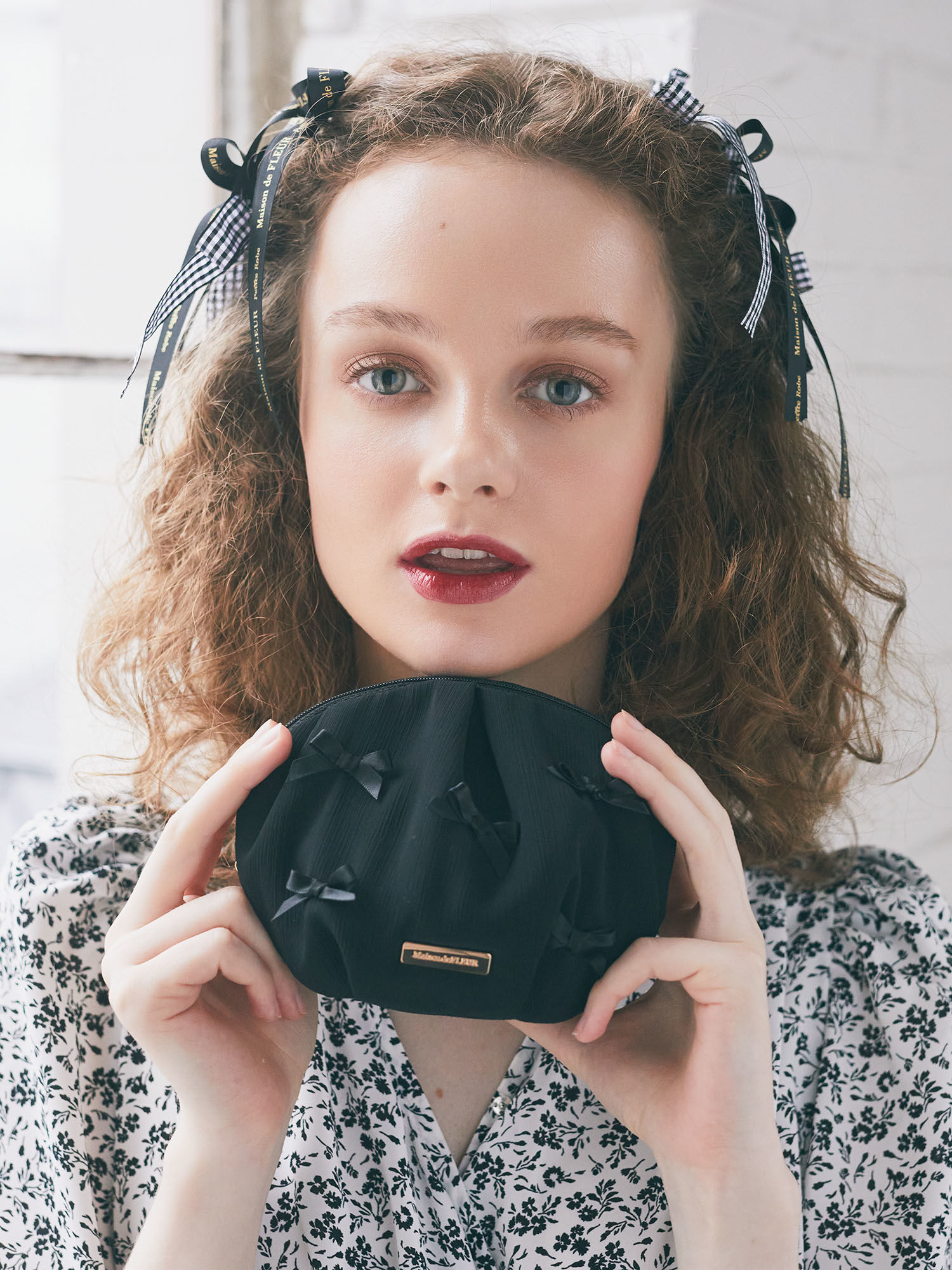 EC限定 リボンリボンリボンポーチ（ブラック） / Maison de FLEUR  