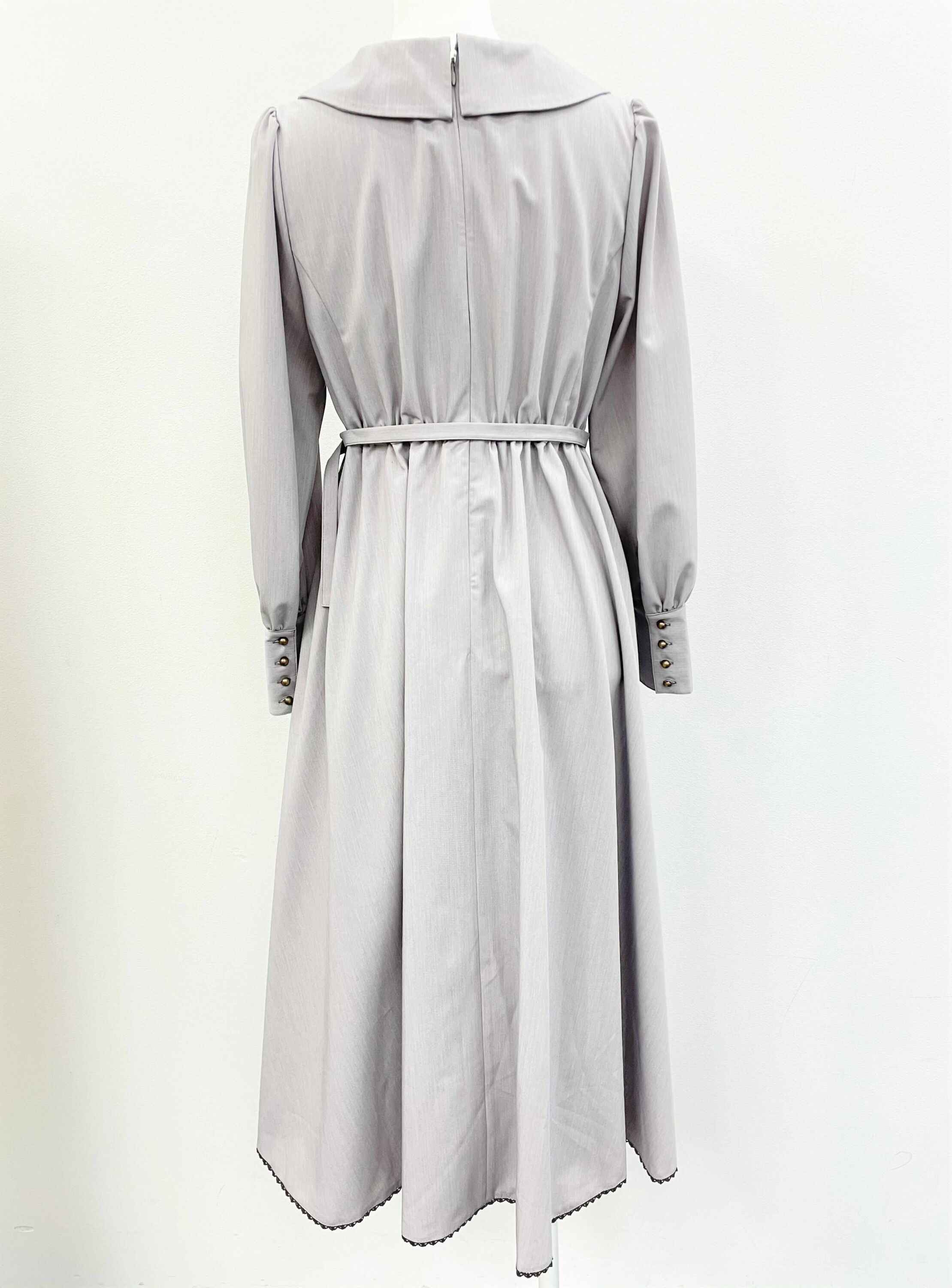 Maison de FLEUR さんかくレースのお願いワンピース 08 Maison de FLEUR canone/メゾンドフルール カノン/さんかくレースの