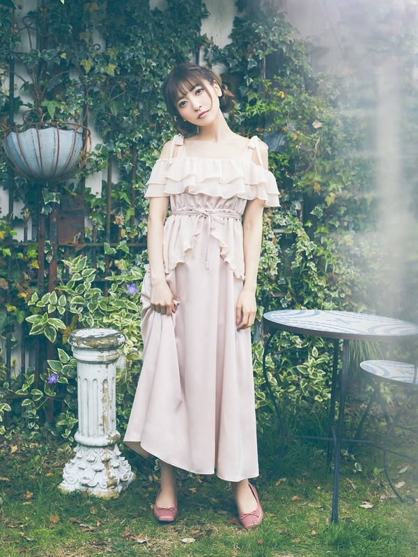 人魚が憧れたシフォンワンピース ブラウン ピンクベージュ Maison De Fleur Petite Robe メゾンドフルール プチローブ のレディースワンピース 8d12l0h0500 ファッション通販のstripe Club