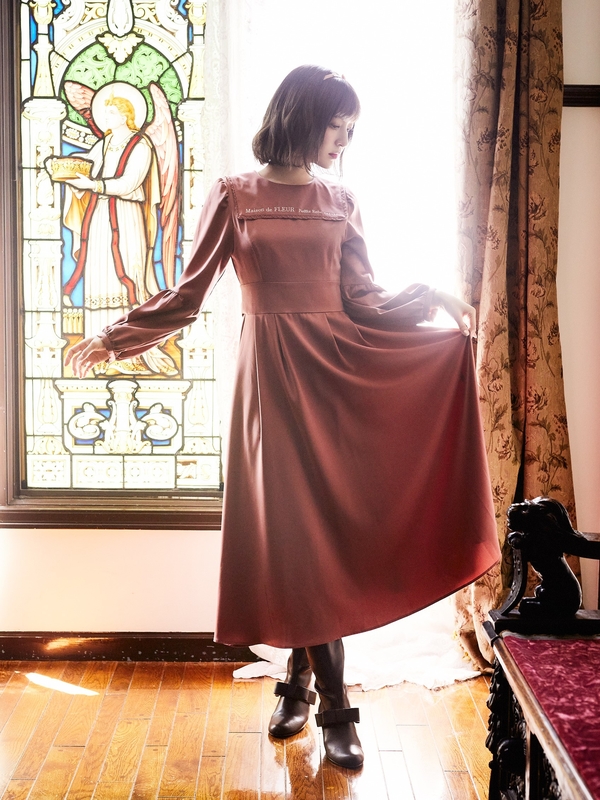 ここに居たいセーラーワンピース ネイビー ローズ Maison De Fleur Petite Robe メゾンドフルール プチローブ のレディースワンピース 8d13l0h0300 ファッション通販のstripe Club