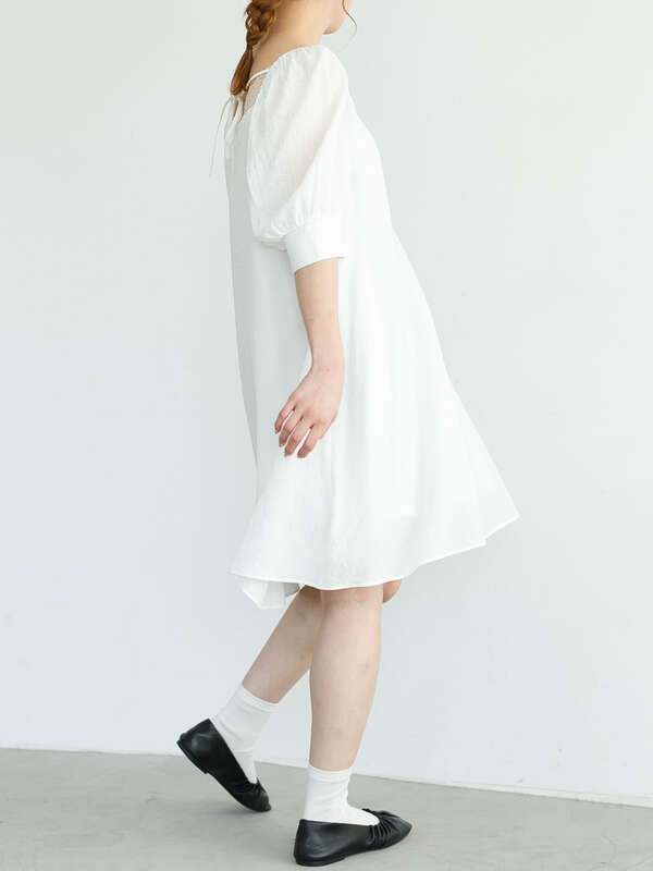 パフスリーブバックリボンフレアミニワンピース オフホワイト ブラック グレイッシュブルー Slurr スラー のレディースワンピース Ca12l0h0800 ファッション通販のstripe Club