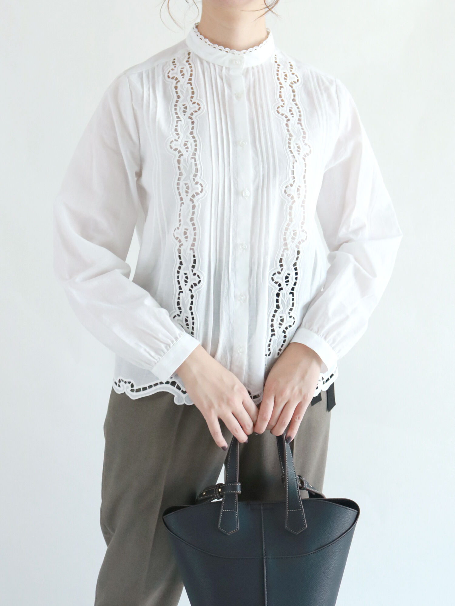 刺繍ハイネックブラウス / Te chichi(テチチ)のシャツ・ブラウス ファッション通販のSTRIPE CLUB