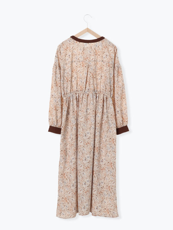 クレリック花柄ワンピース ベージュ グリーン ブルー Ehka Sopo エヘカソポ のレディースワンピース Ff03l0h0360 ファッション通販のstripe Club