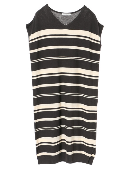 Vネックコクーンガーターニットワンピース