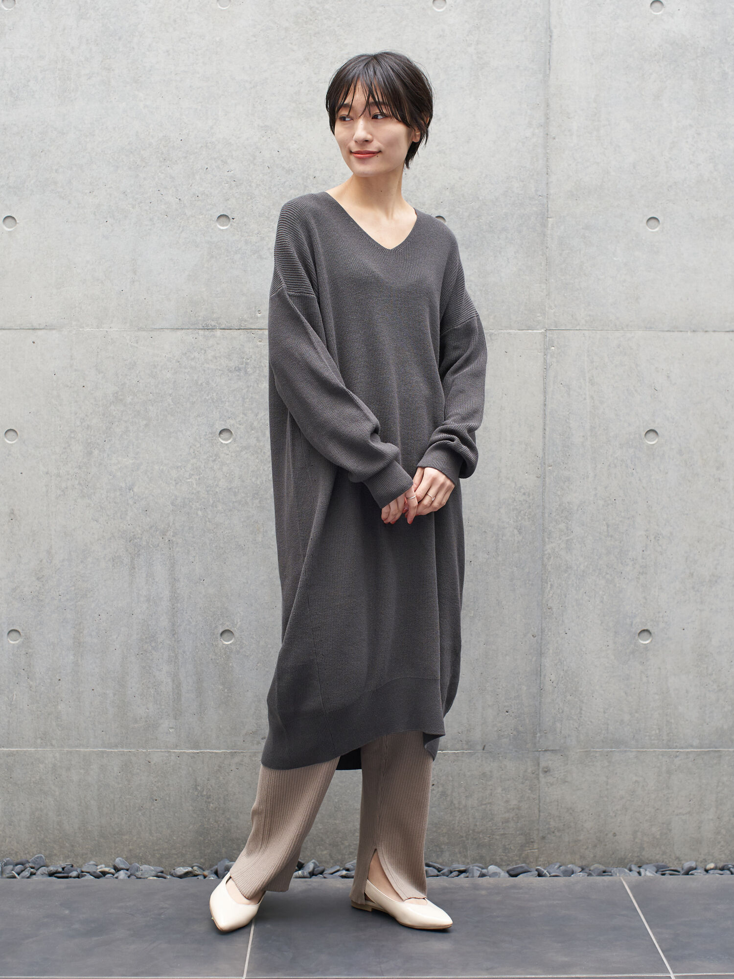 輝く高品質な Charli ゆるニットワンピース 新色追加