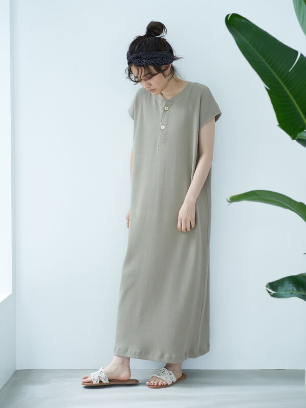 アウトレット Mamagirl 夏号掲載 フレンチスリーブヘンリーネックワッフルワンピース チャコールグレー グレーベージュ ブラウン American Holic アメリカンホリック のレディースワンピース Ha06l1h1190 ファッション通販のstripe Club