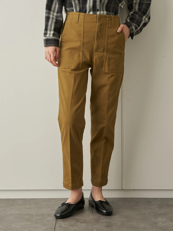 アウトレット 微起毛サテンストレッチベイカーパンツ ベージュ カーキ American Holic アメリカンホリック のレディースパンツ Ha07l0f0190 ファッション通販のstripe Club