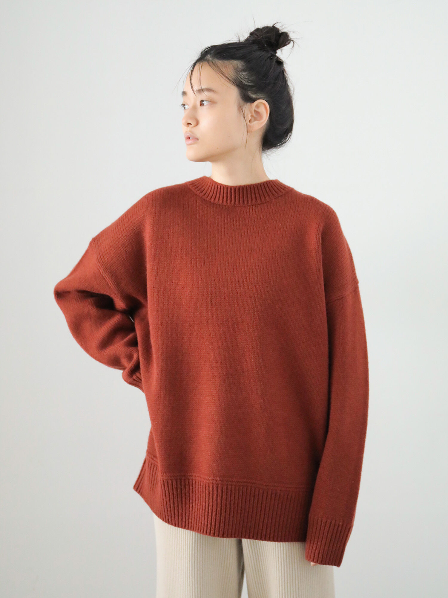 saint7 クルーネックsweater