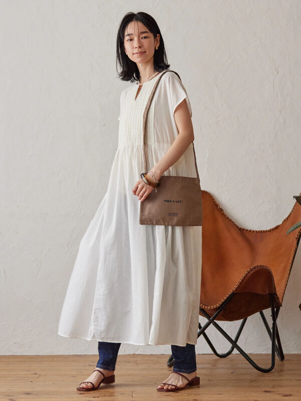 アウトレット】フロント刺繍フレンチスリーブワンピース(オフホワイト/ブラック/グリーン) AMERICAN HOLIC(アメリカンホリック)のレディースワンピース【HA26L0H1800】|ファッション通販のSTRIPE CLUB フレンチスリーブワンピースXSサイズ