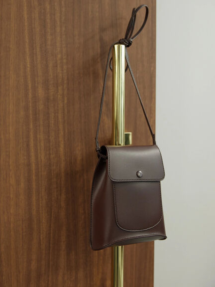 AMERICAN HOLIC(アメリカンホリック) |フラップ付ミニショルダーBAG(ブラウン)