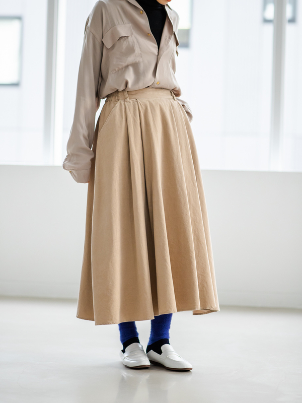細コーデュロイロングスカート ブラック ベージュ テラコッタ ブラウン ダークネイビー Koe コエ のレディーススカート Ka97l0l0400 ファッション通販のstripe Club