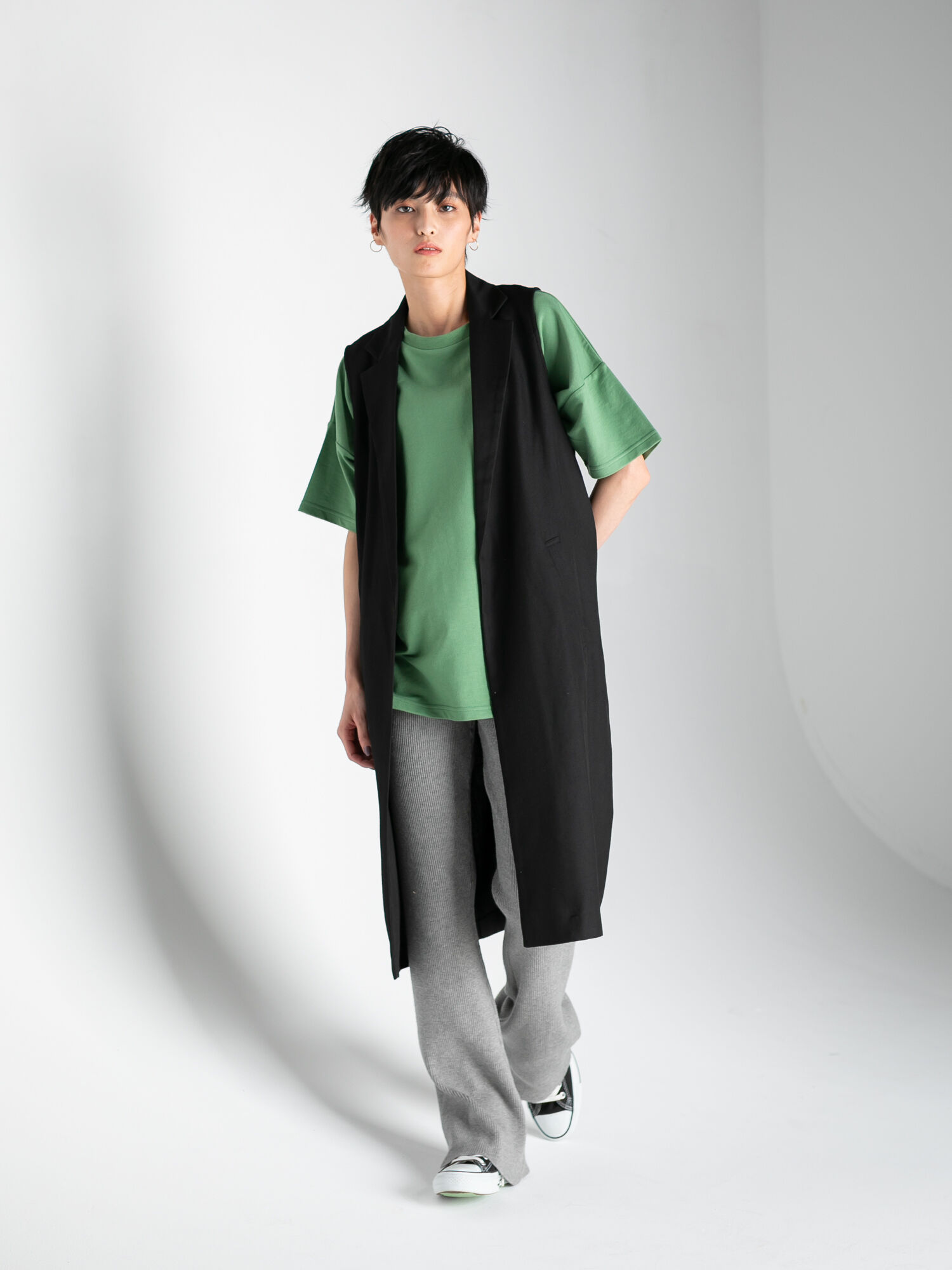□純正超高品質□ 【th products】 21AW スリーブレスコート registro