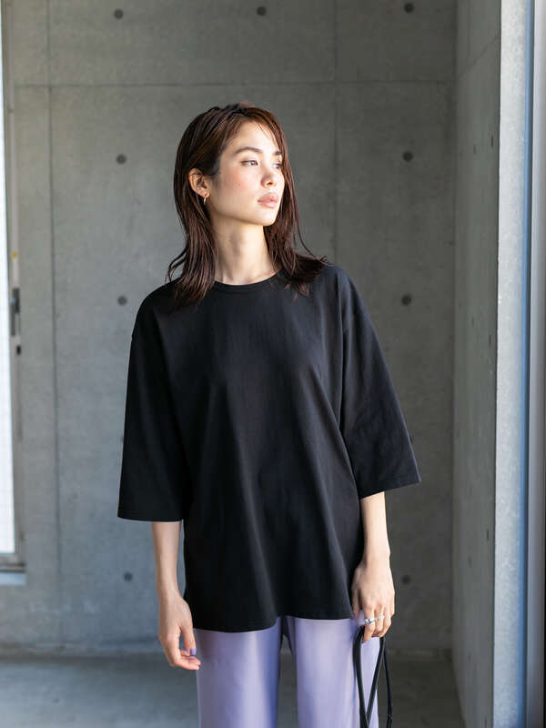 サイドスリットカットソープルオーバー ホワイト ブラック グレーベージュ ライトカーキ Koe コエ のレディースtシャツ Ka01l1c1900 ファッション通販のstripe Club