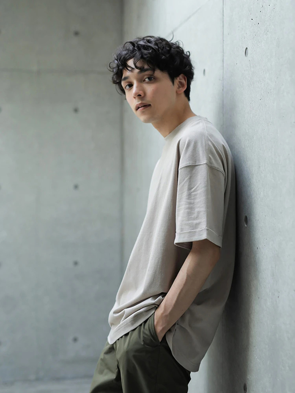 アウトレット Mens オーガニックコットン袖折り返しtee ブラック グレーベージュ ダークブラウン グリーン カーキ サックスブルー Koe コエ のメンズtシャツ Ka01m1c1700 ファッション通販のstripe Club